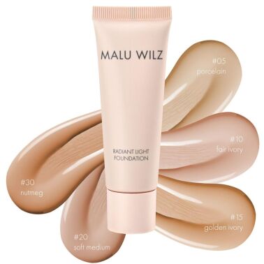 Radiant Light Foundation - podkład do twarzy o oddychającej formule, z filtrem HEV, 25 ml