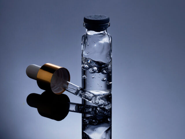 Kwas glikolowy na twarz – właściwości, działanie i efekty